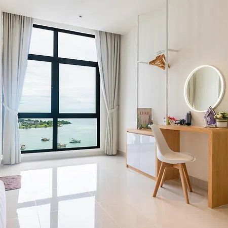 Charis Seaview Suites At The Shore Kota Kinabalu Exterior photo