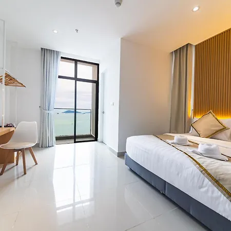 Charis Seaview Suites At The Shore Kota Kinabalu Exterior photo