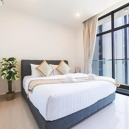 Charis Seaview Suites At The Shore Kota Kinabalu Exterior photo