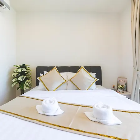 Charis Seaview Suites At The Shore Kota Kinabalu Exterior photo
