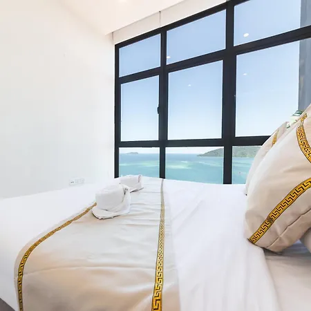 Charis Seaview Suites At The Shore Kota Kinabalu Exterior photo