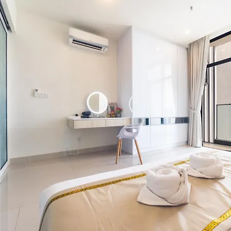 Charis Seaview Suites At The Shore Kota Kinabalu Exterior photo