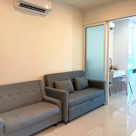 Charis Seaview Suites At The Shore Kota Kinabalu Exterior photo
